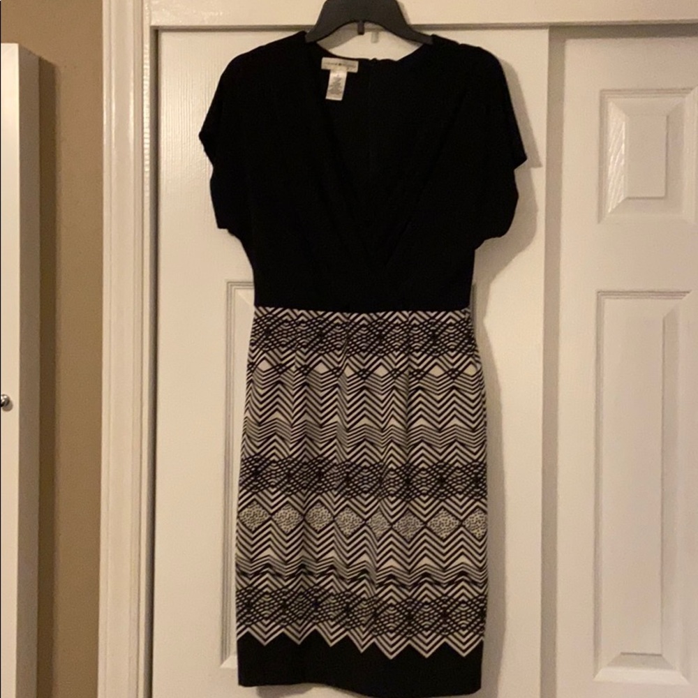 Pretty black and white dress!